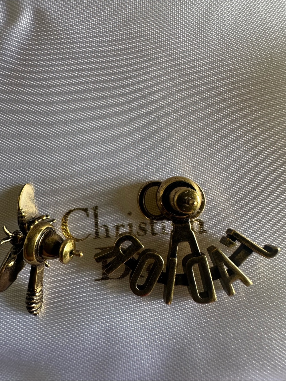 Christian Dior J’Adior Bee Asymmetric Stud Earrings Full Set Authenticated - Picture 10 of 13